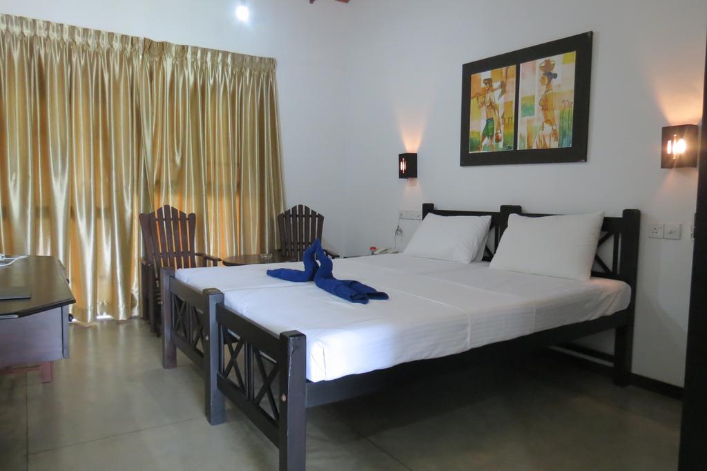 Scandinavia Hotel Хиккадува Номер фото